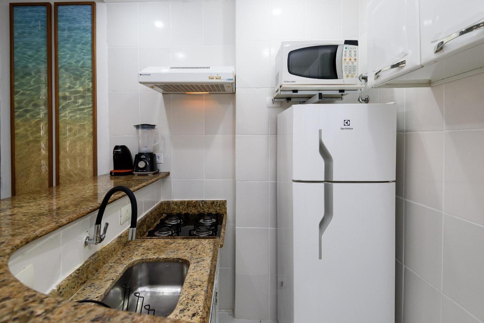 Apartamento 1qto A 280m Da De Copacabana | Mvc 15/1106 *